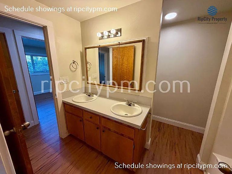 11430 SW 121st Ave — Photo 14