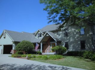 501 Harbor Light Ct, Neenah, WI 54956