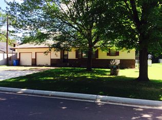 130 Cleveland St S, Cambridge, MN 55008