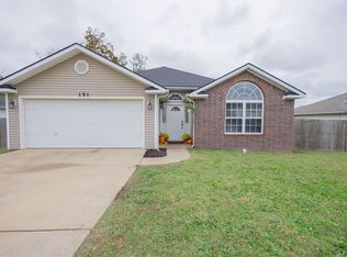 151 Elizabeth Dr, Huntsville, AR 72740