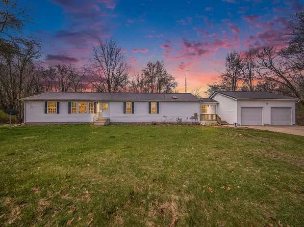 8615 E Chicago Rd, Horton, MI 49246