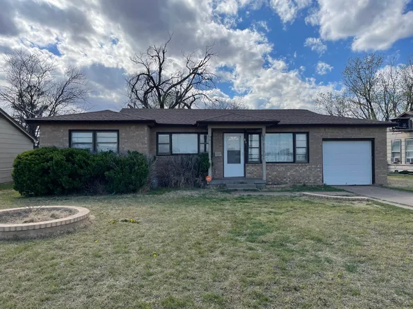 809 Yonkers St, Plainview, TX 79072