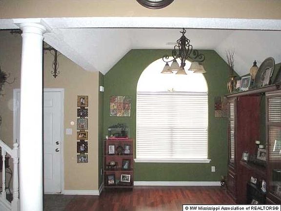 5th image of 5592 Peachtree Dr