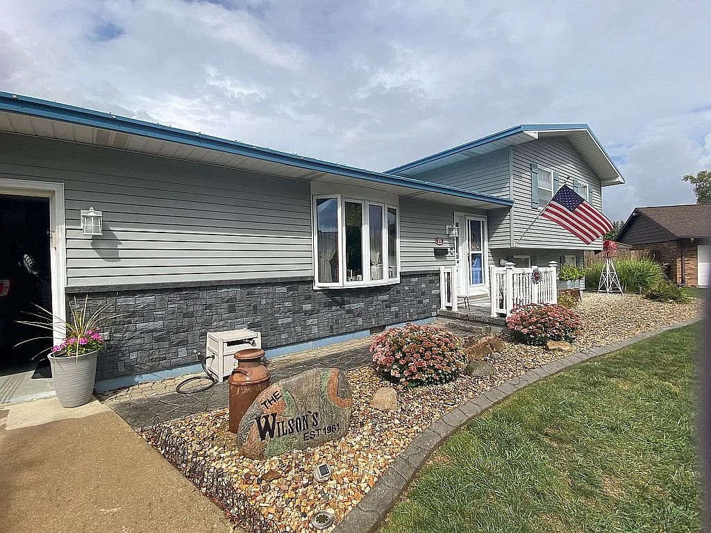 532 Reid Pl photo 1