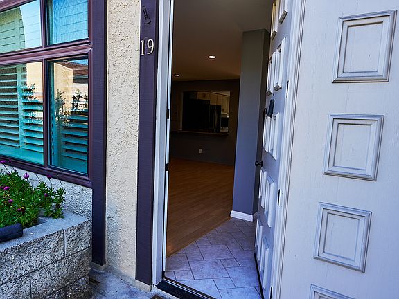 2nd image of 3520 Maricopa St Unit 19
