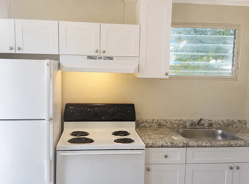 Studio, 1.0 bath, 240 sqft, $1,095 — Photo 4