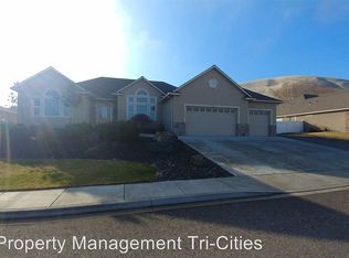 5605 Kenra Loop, West Richland, WA