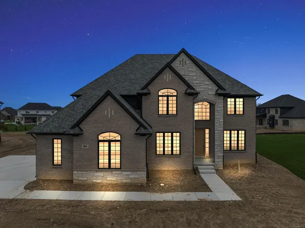 695 Marlayna Ave, Oxford, MI 48371