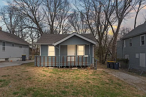 6915 Agnes Ave #1 Photo 1