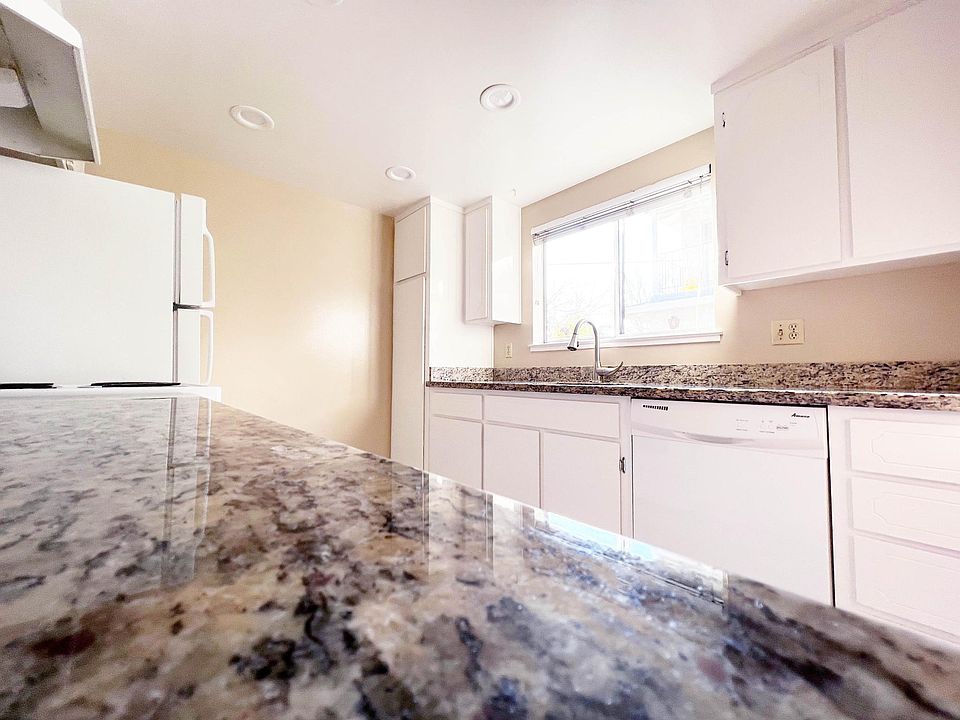 1st image of 2952 Neet Ave APT 1