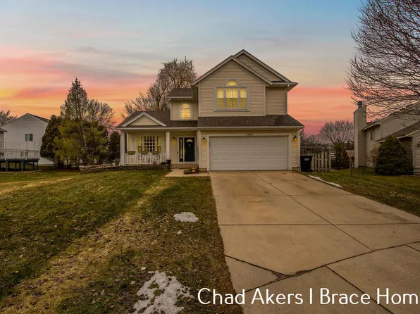 3535 Newhaven Ct SE, Kentwood, MI 49512