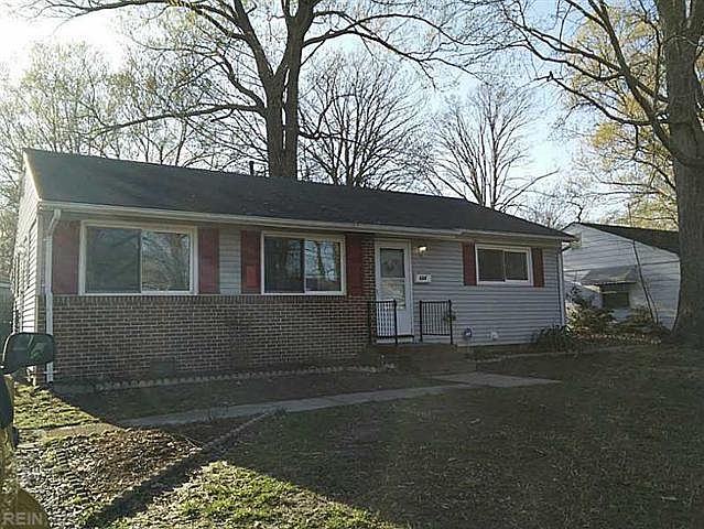 2nd image of 609 Houston Ave