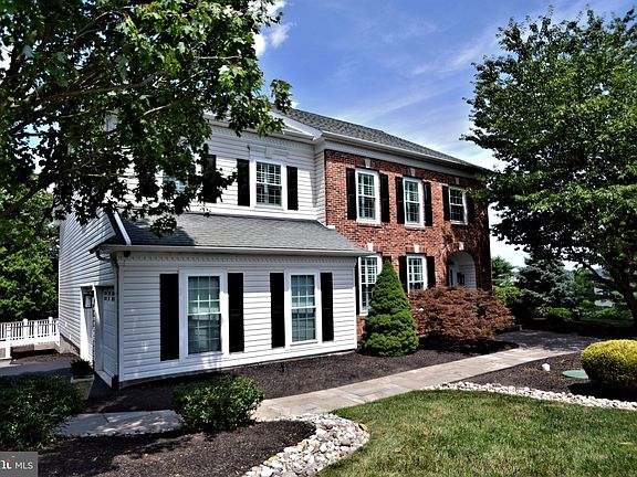 2nd image of 1556 Bramble Ct
