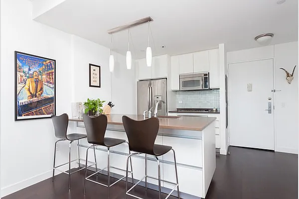 Sold by Stribling | media 2