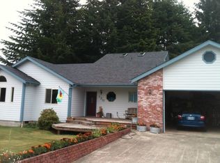 120 Westwood Ct, Reedsport, OR 97467