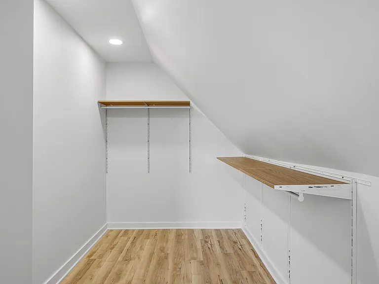 3642 W Belmont Ave #2F — Photo 22
