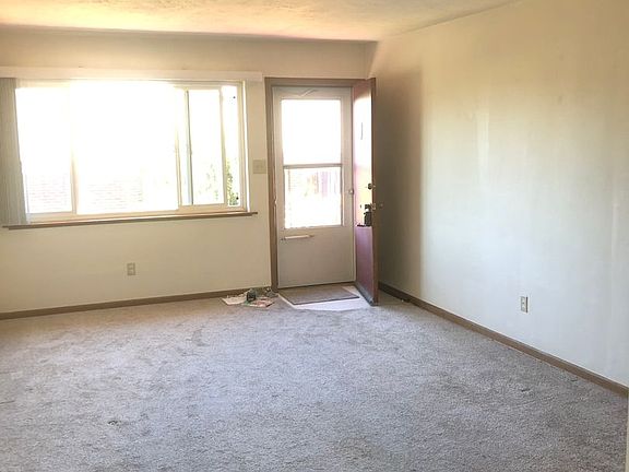 5th image of 7056-7068 N Interstate Ave #7062