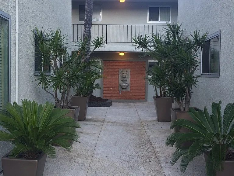 4221 4th Ave — Photo 31
