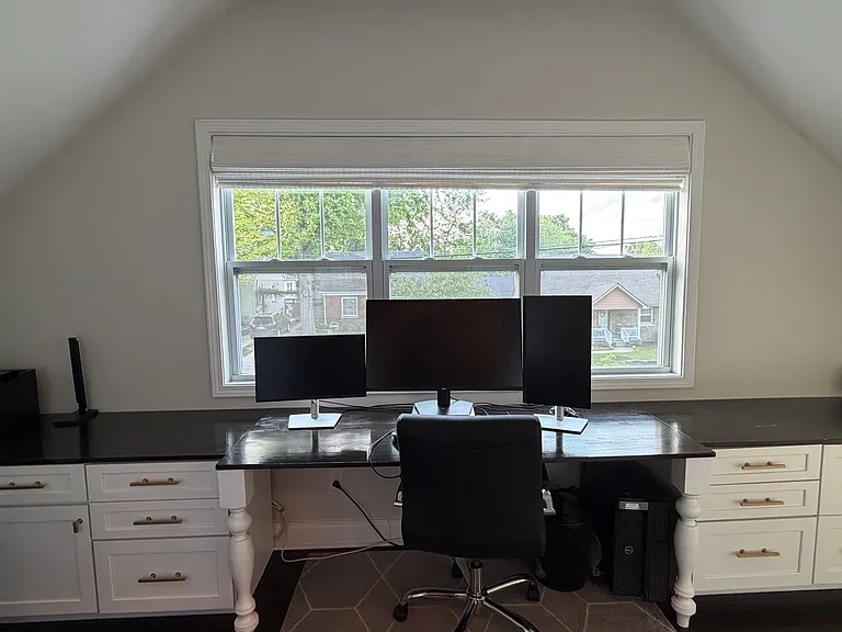 256 Bassett Ave — Photo 15