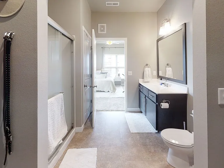 DPI602 - Dubuque Street Condos — Photo 22