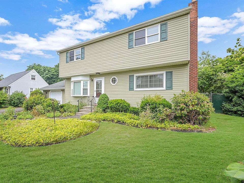 1st image of 1 Laurie Boulevard