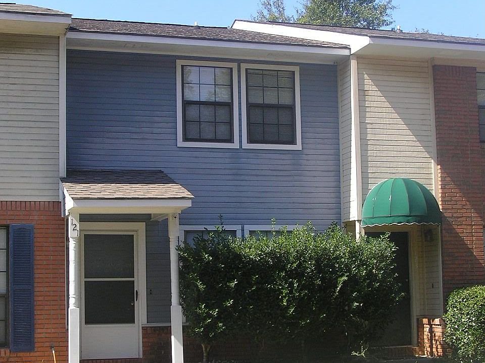 2nd image of 121 Lakeview Dr