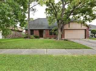 15815 Contender Ln, Friendswood, TX 77546