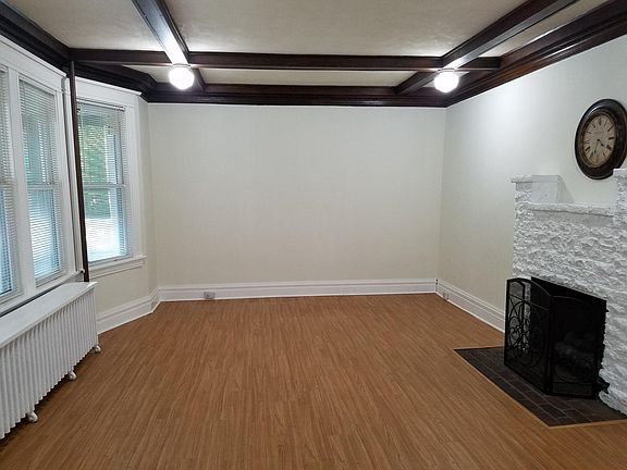 4th image of 673 Hudson Ave APT 1