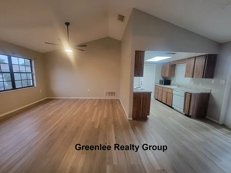 1305 Calamondin Dr — Photo 6