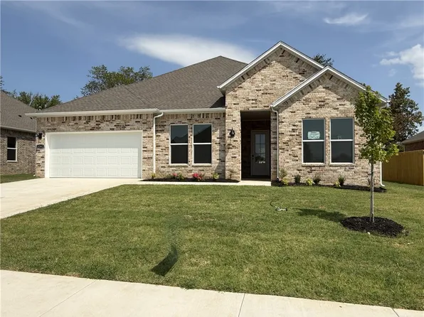 5262 Annika Ave, Springdale, AR 72762