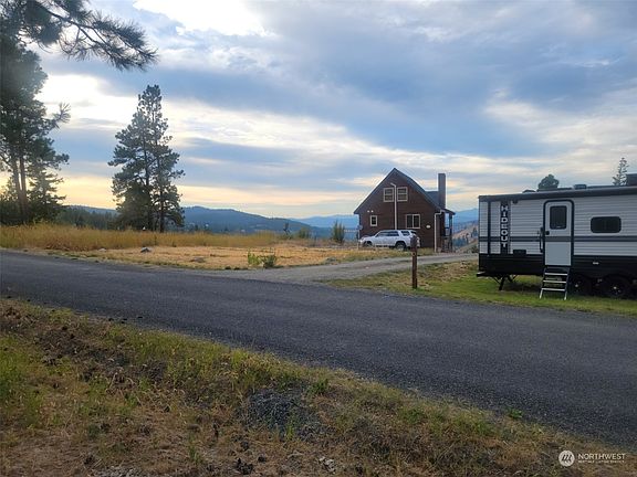 4th image of 690 Morrison Canyon Lane