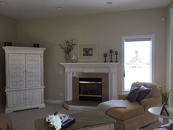 5th image of 214 River Dr