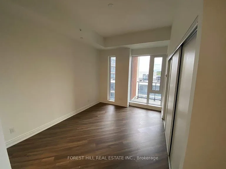 9618 Yonge St #605 — Photo 12