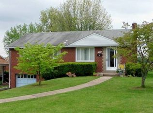 442 Macassar Dr, Pittsburgh, PA