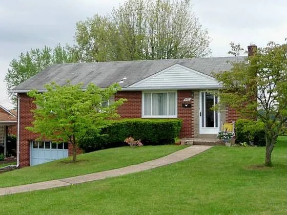 442 Macassar Dr photo 1
