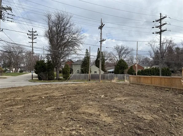 Cherry St, Erie, PA 16509