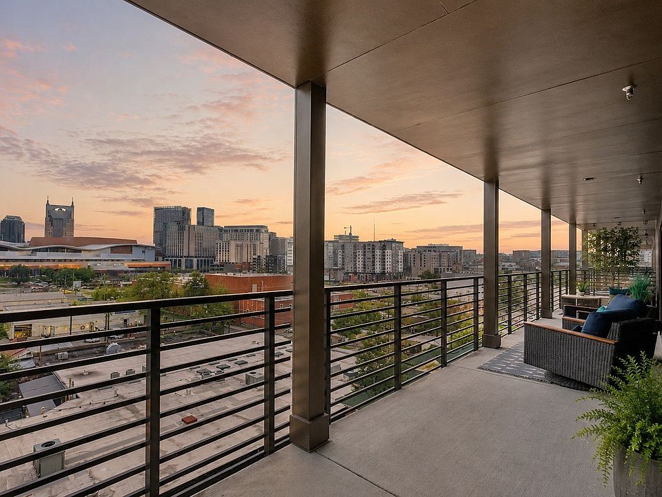 1st image of 635 7th Ave S #505