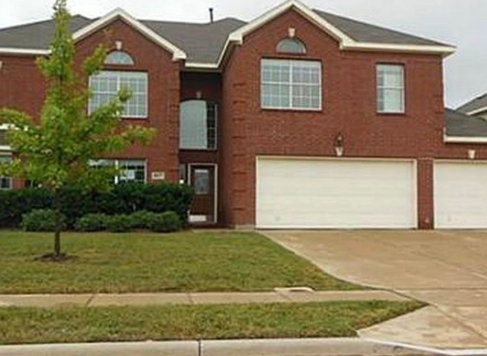 1st image of 4637 Poplar Ridge Dr