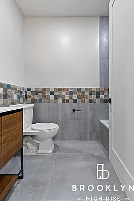 Rented by Brooklyn High Rise LLC | media 17