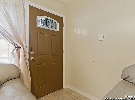 5th image of 4719 Wycliff Dr