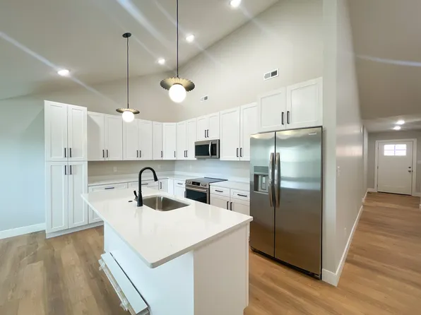 5 Creekside Way, Cape Girardeau, MO