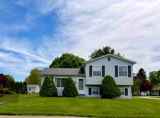 60 Skellie Dr, North East, PA 16428