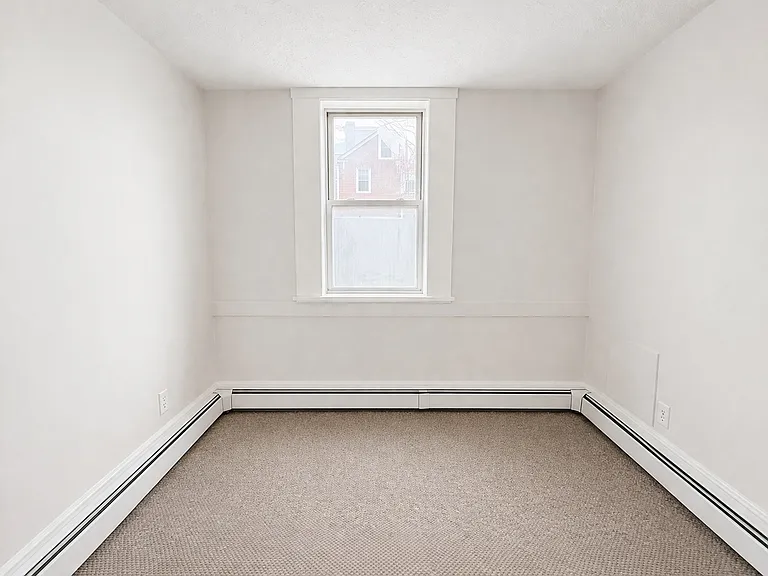 11 Park St #1 — Photo 6