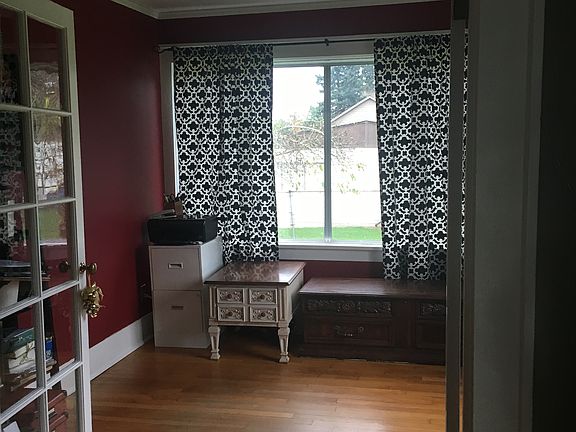 5th image of 3017 NE 53rd St