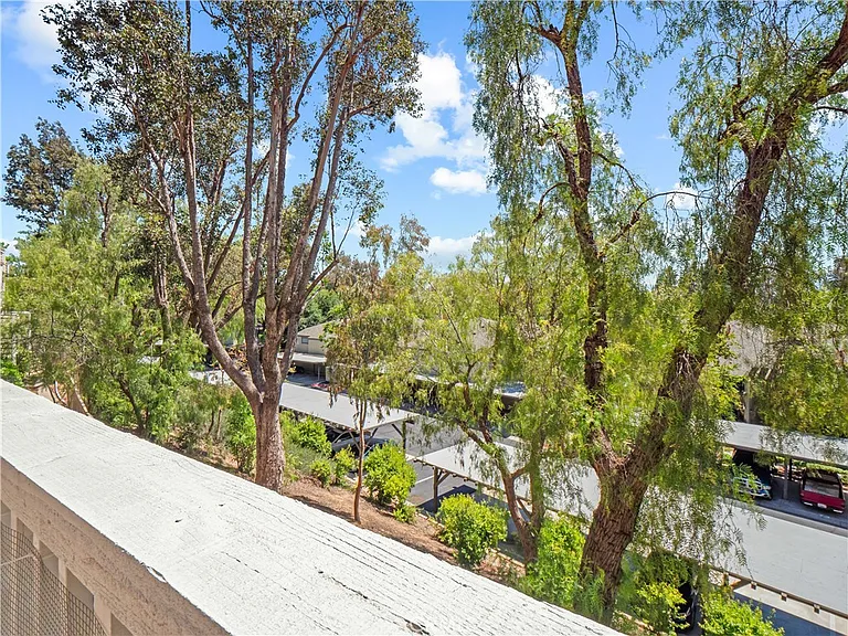 24514 McBean Pkwy — Photo 12