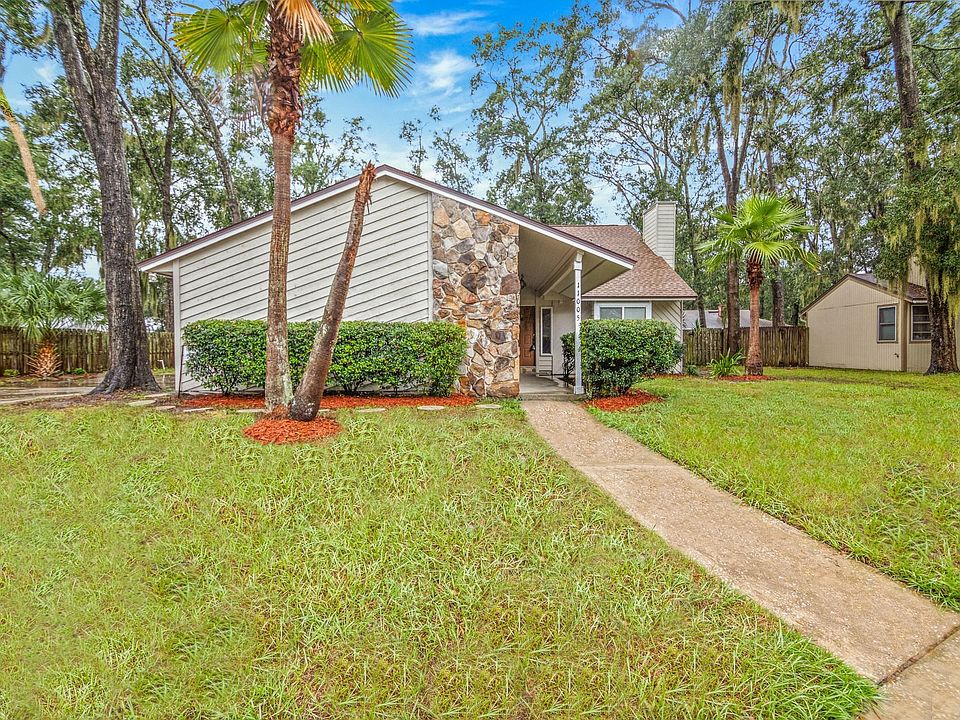 1st image of 11005 Whistlewood Ct