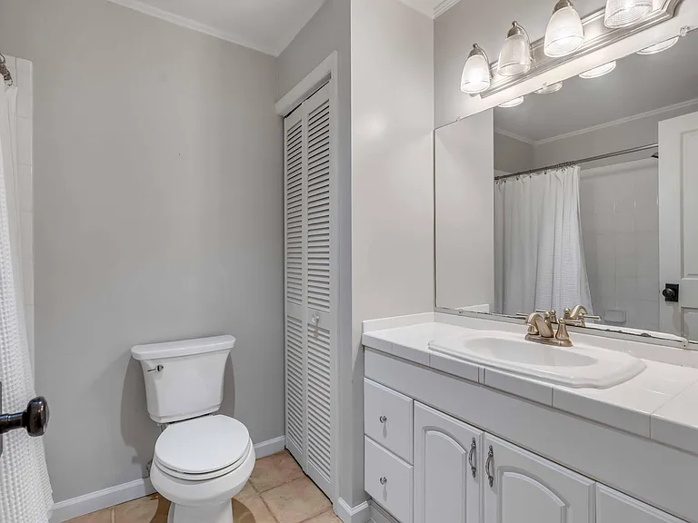 618 Pelzer Dr — Photo 19
