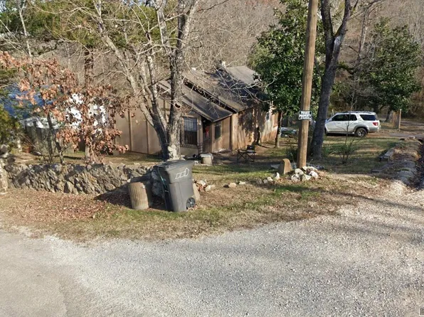 90 S Spring St, Highland, AR 72542