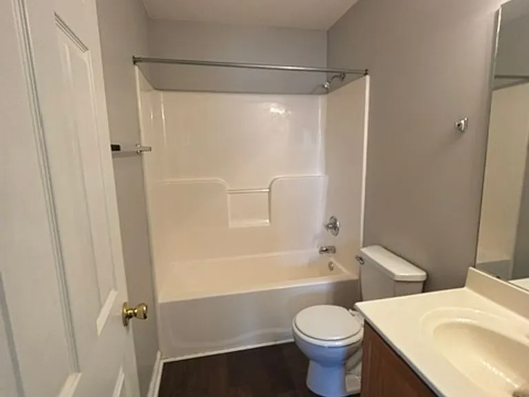 105 Stockton Ct — Photo 7