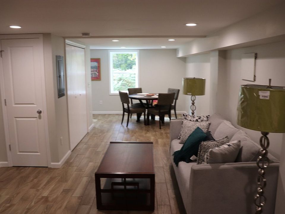 before the drapes, lots of sunlight that enters the unit (if you open the blinds that now exist)